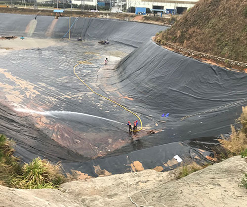 莎车废水池清理